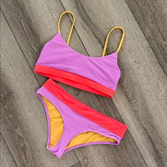 Body Glove Womens ARO Bralette Bikini Swimsuit S/M - Picture 2 of 4